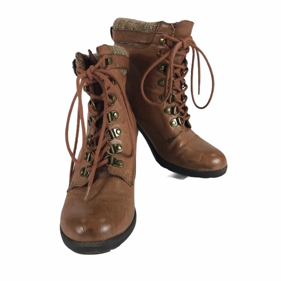 MIA Women’s Boots w/Cloth Trim Size 6 - Picture 1 of 10